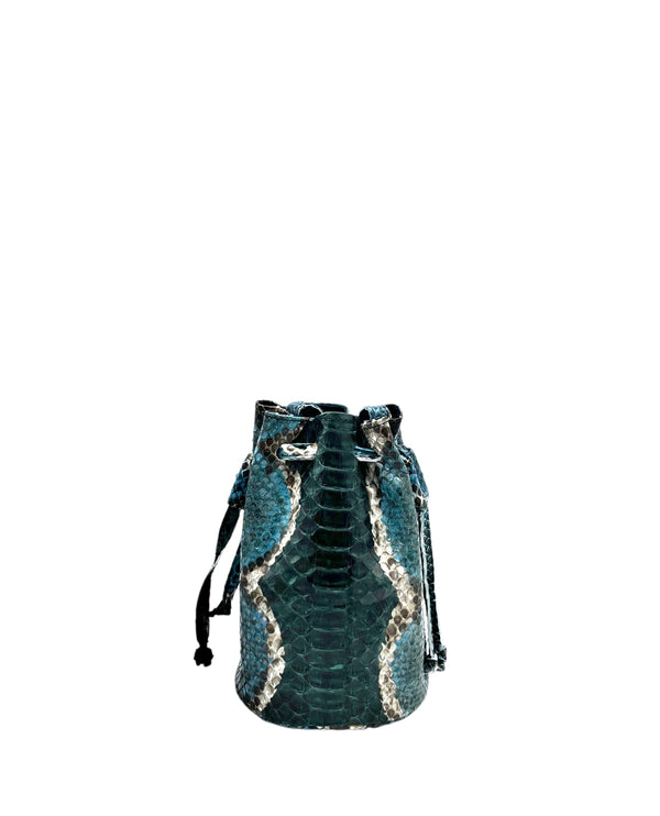 The Evie Python Poof