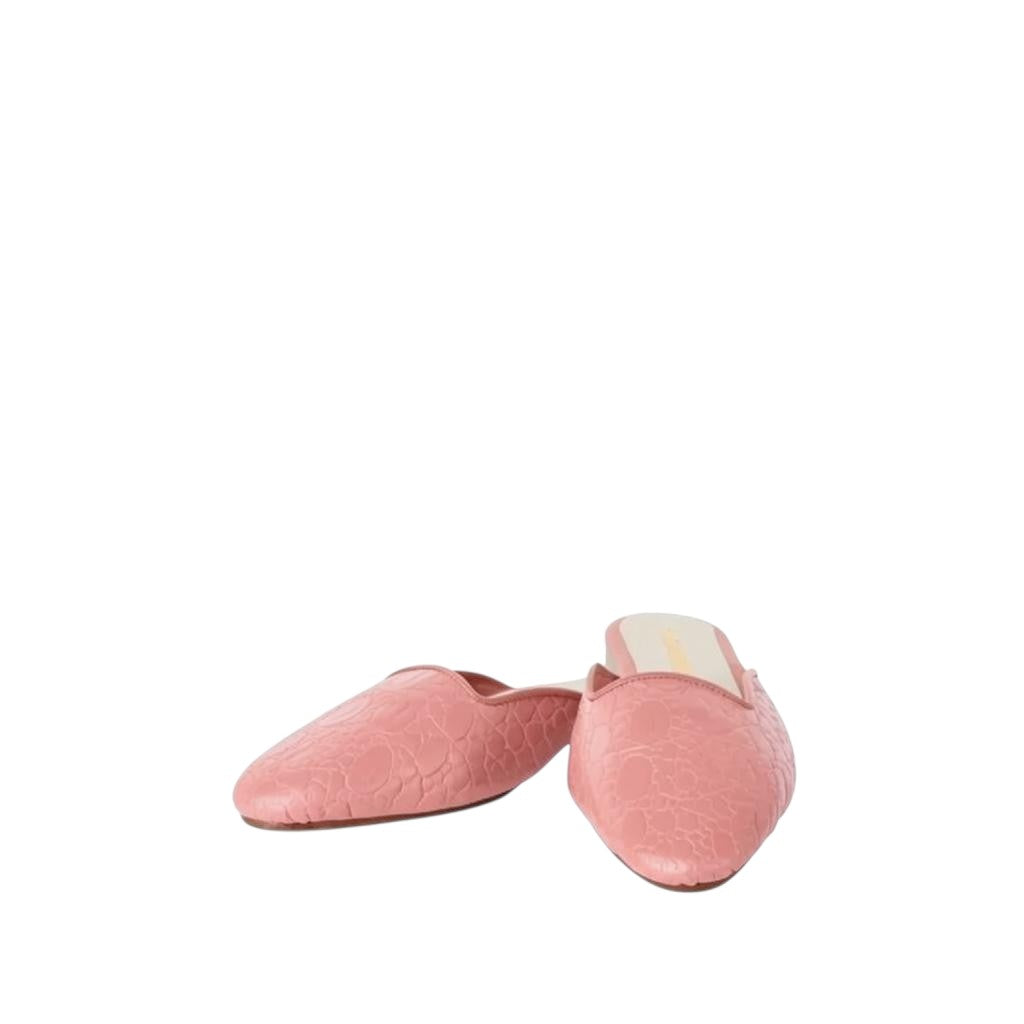 Shop Sarah Stewart Clara mule in pink embossed goat skin leather with a vintage-inspired square toe design.