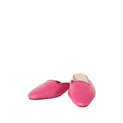 Shop Sarah Stewart Clara mule in hot pink embossed goat skin leather with a vintage-inspired square toe design.