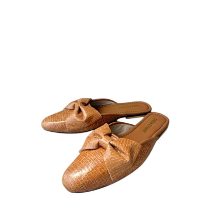Shop Sarah Stewart Beverly Bow Mule in tan lizard-embossed patent leather with a decorative bow detail.